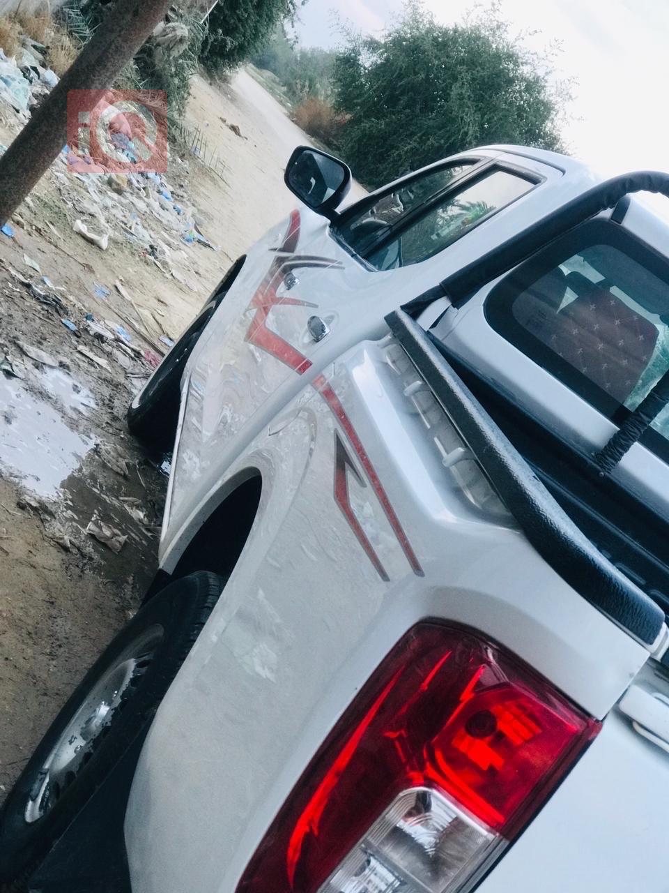 نيسان نافارا